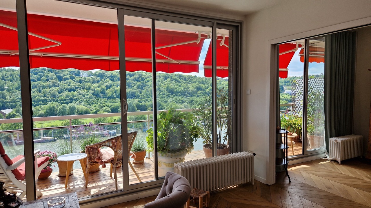 Photo of Livingroom in Saint-Cloud