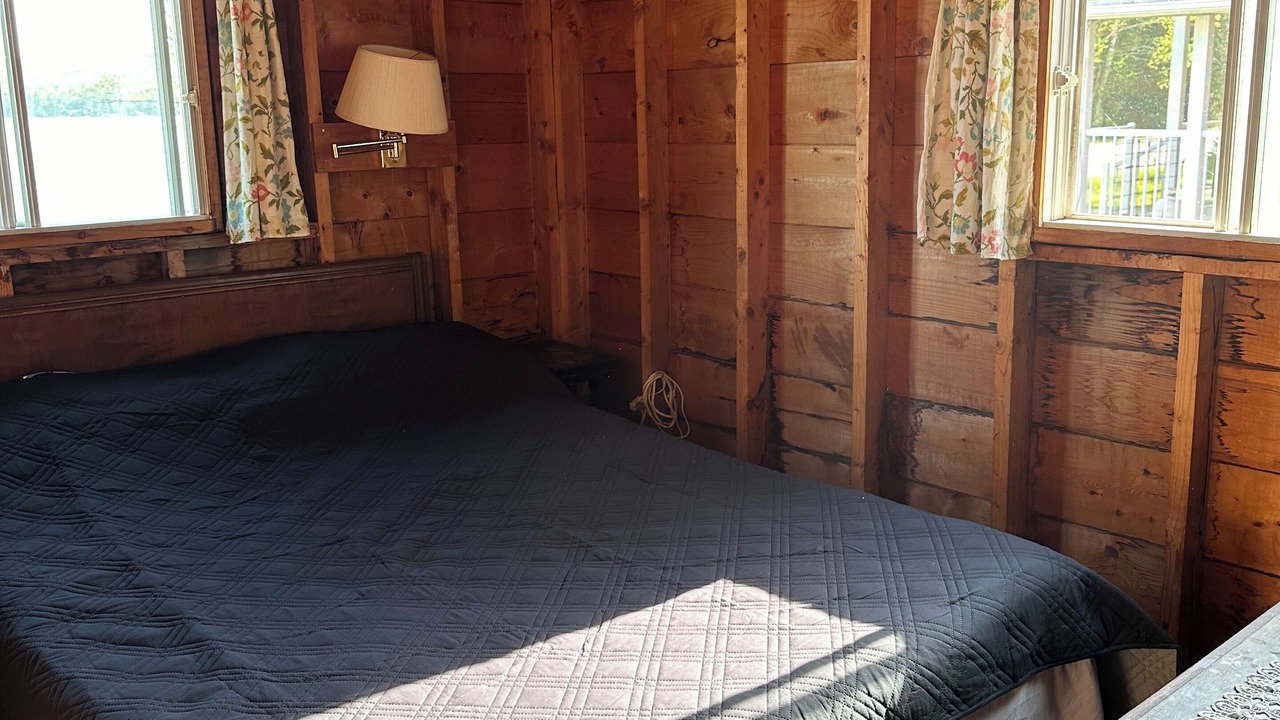 Photo of Bedroom in Skiff Lake