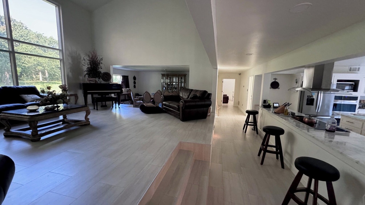 Photo of Livingroom in Double Oak
