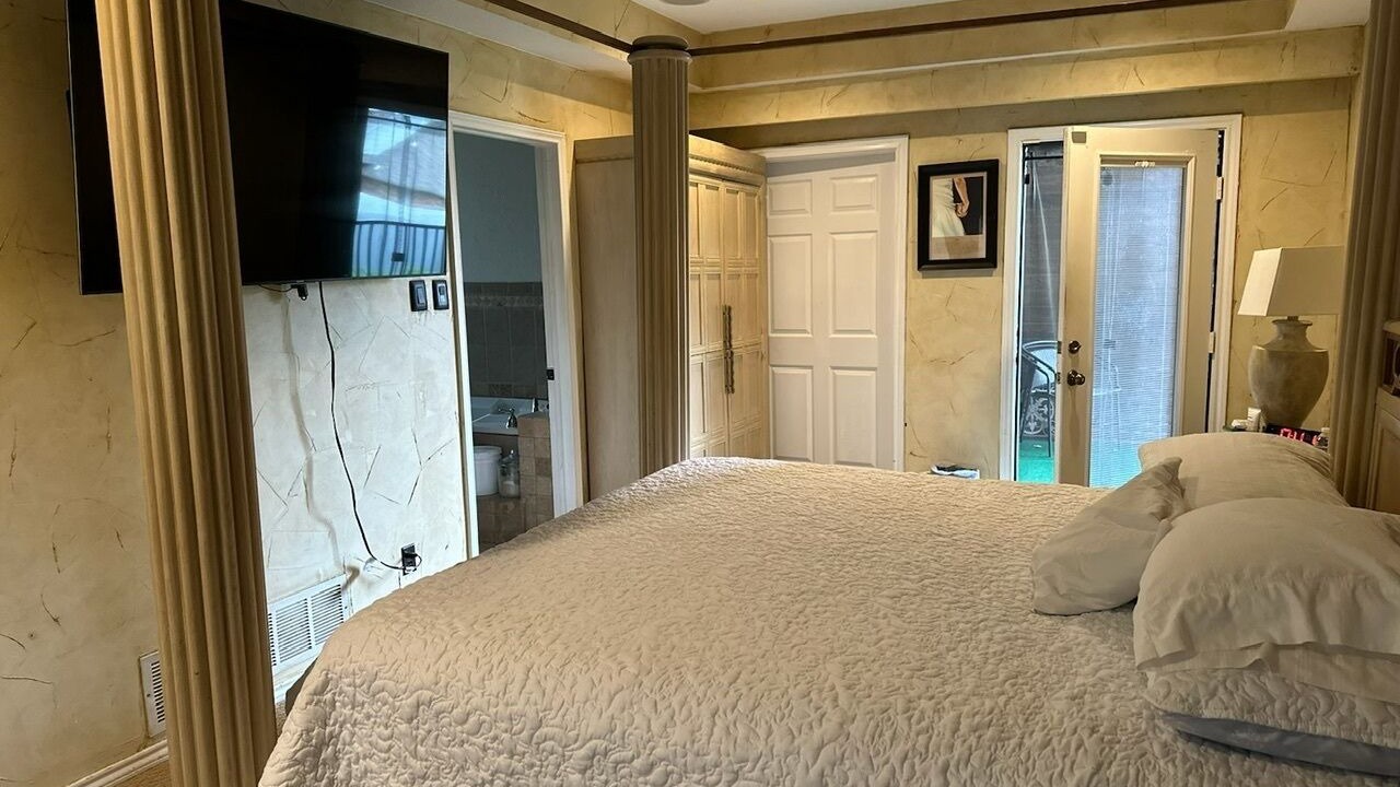 Photo of Bedroom in Double Oak