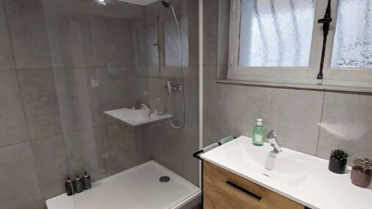 Photo of Bathroom in Vedene