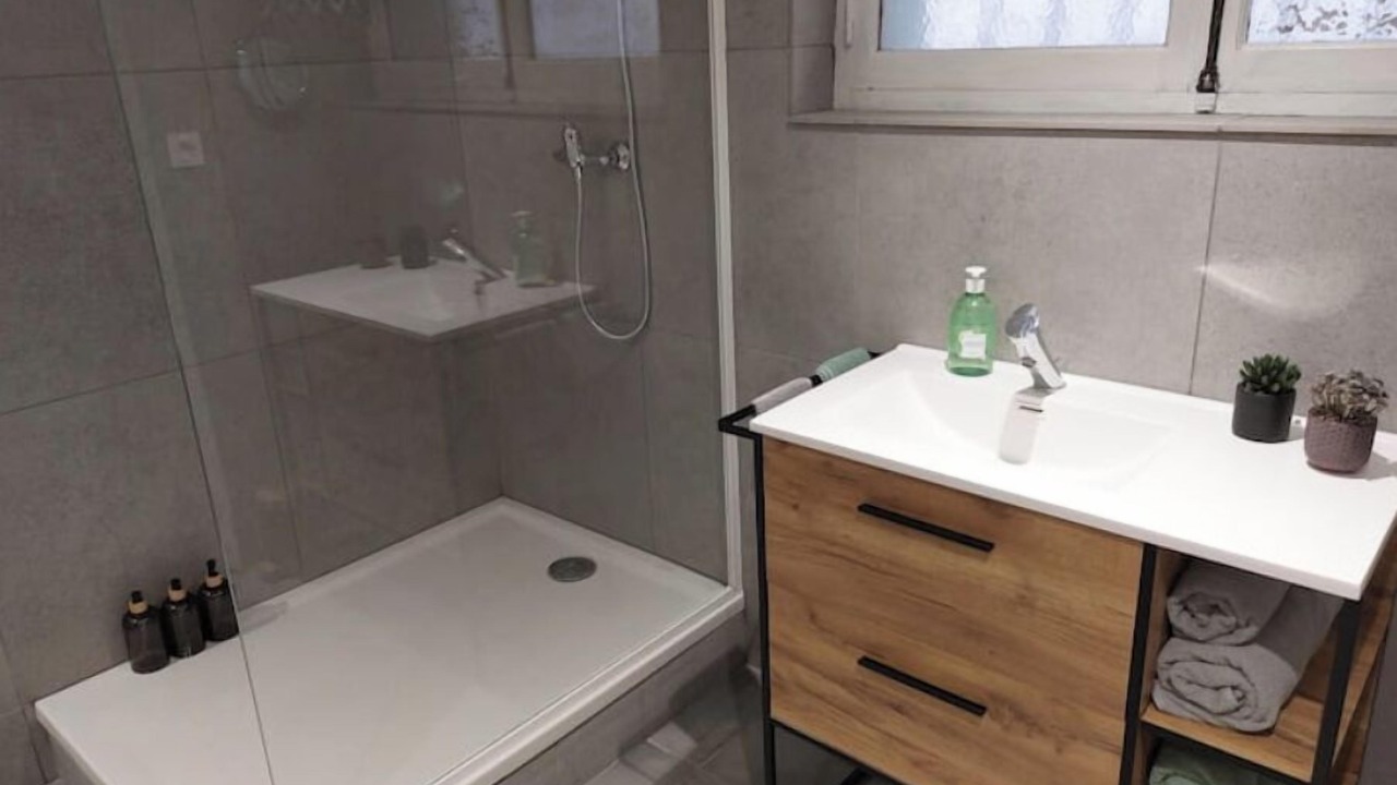 Photo of Bathroom in Vedene