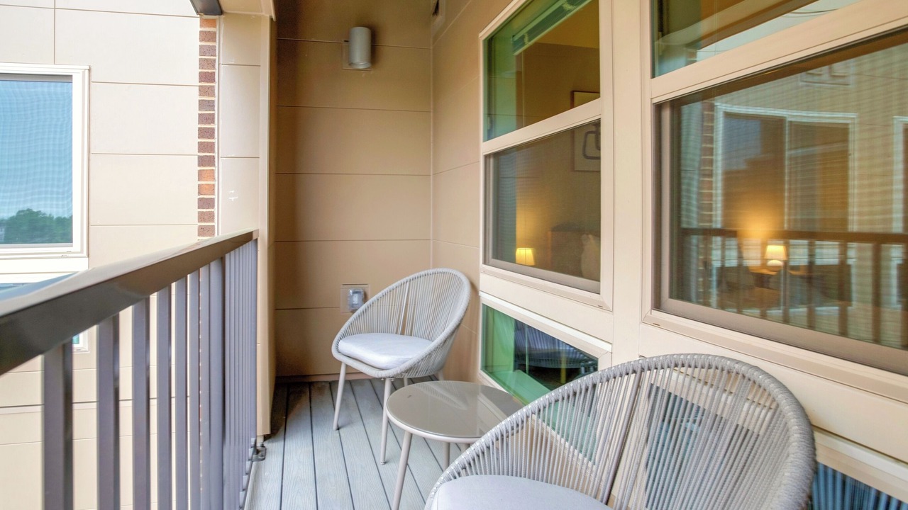Photo of Patio Balcony in Jefferson Manor