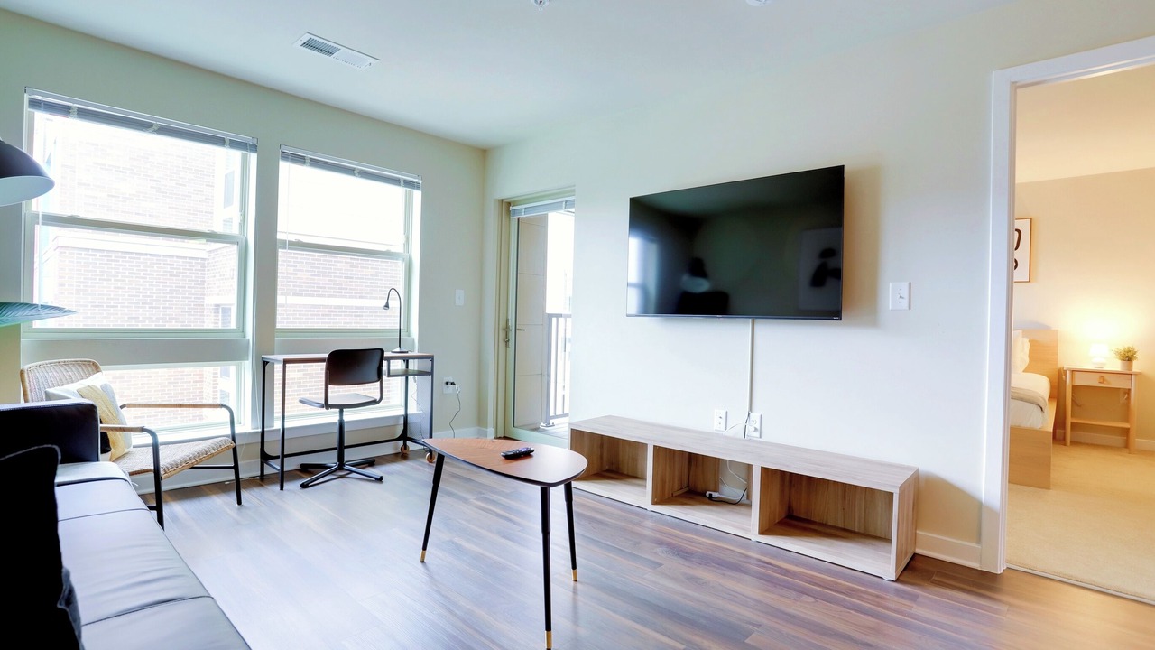 Photo of Livingroom in Jefferson Manor