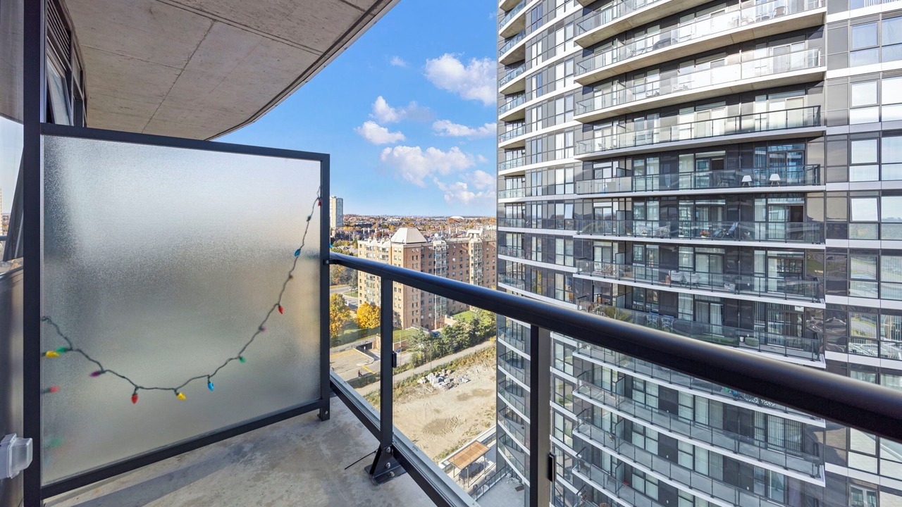Photo of Outdoor in Hurontario