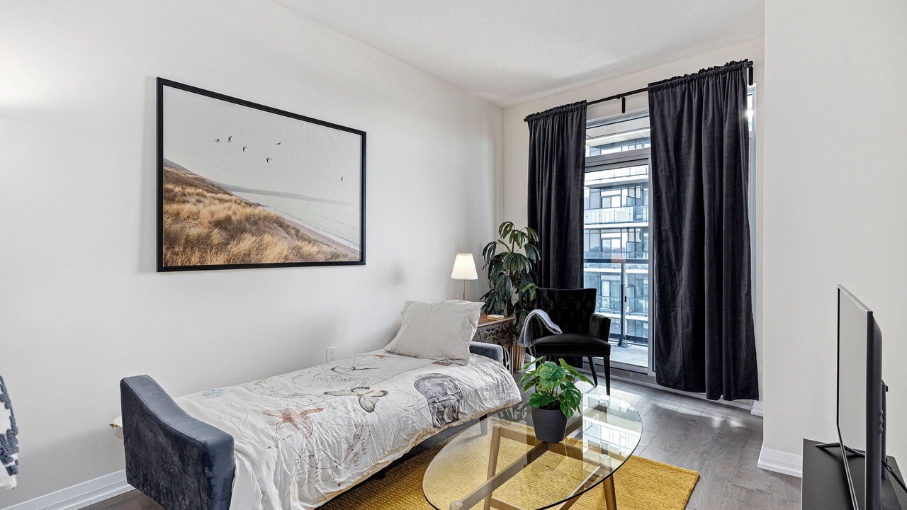 Photo of Bedroom in Hurontario