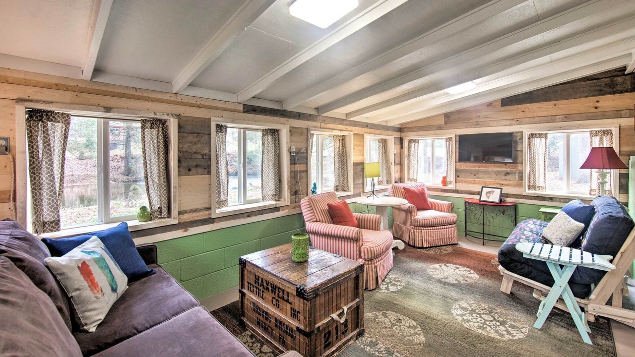 Photo of Livingroom in Dauphin