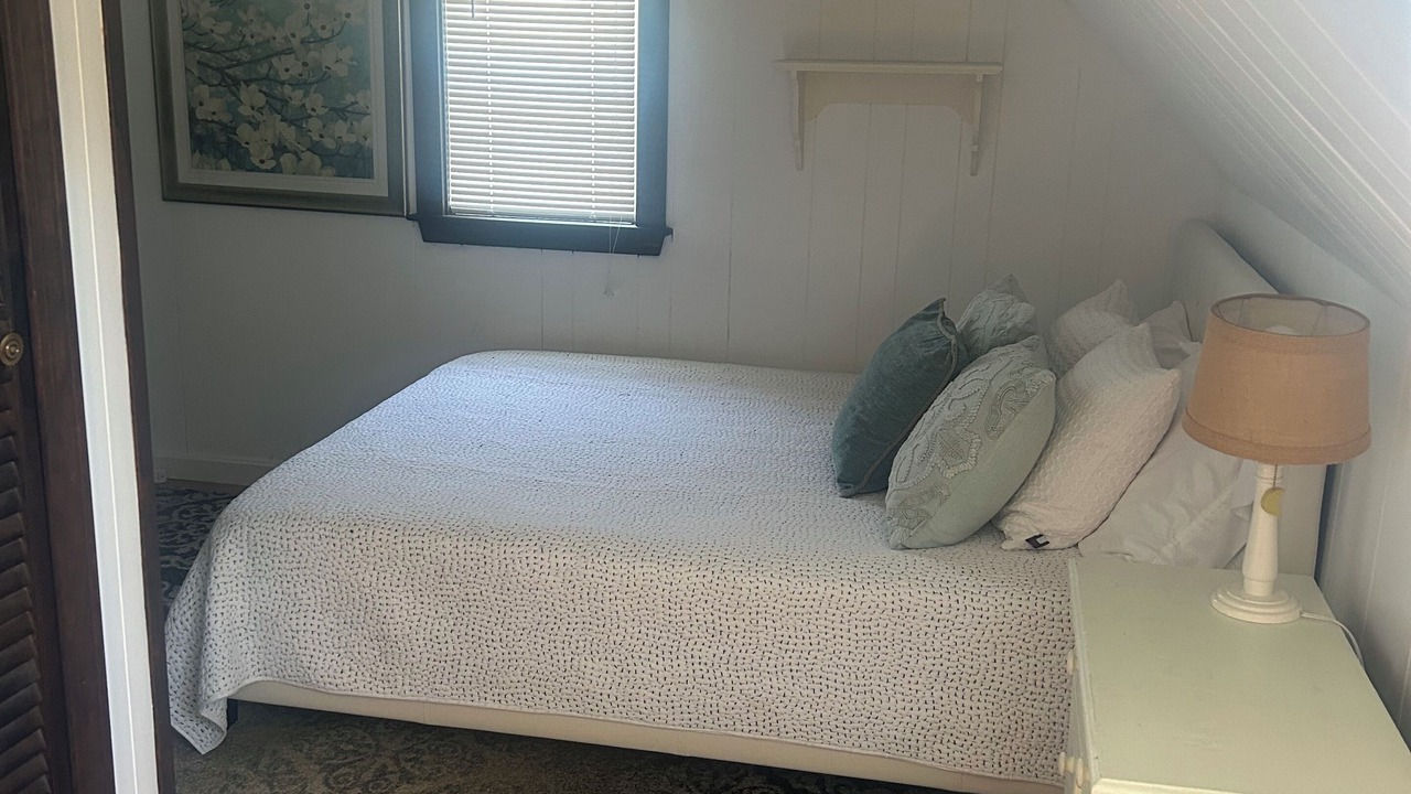 Photo of Bedroom in Lamoine