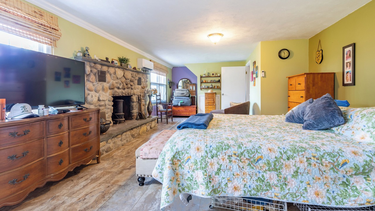 Photo of Bedroom in Canandaigua