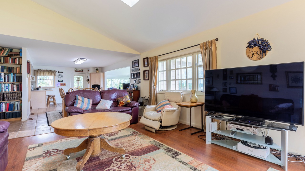 Photo of Livingroom in Canandaigua