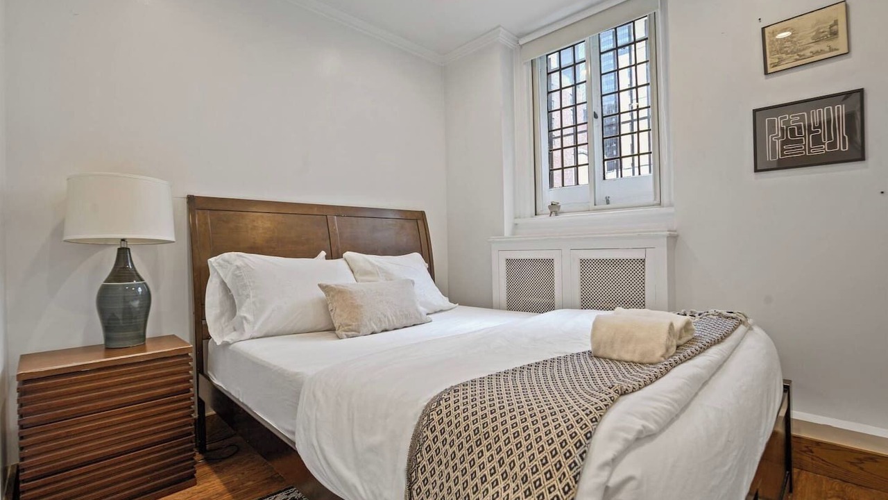 Photo of Bedroom in Midtown East