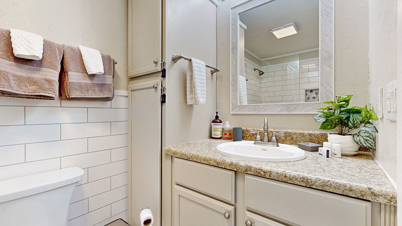 Photo of Bathroom in Sapphire