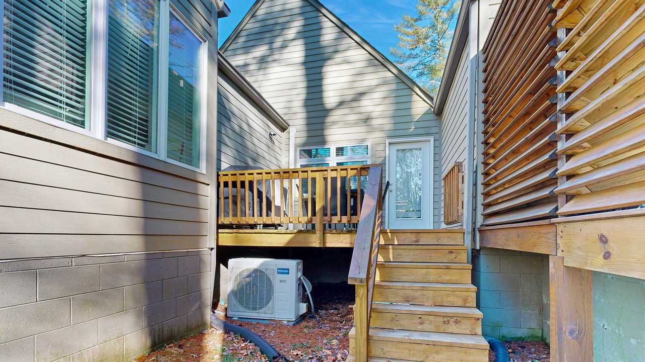 Photo of Outdoor in Sapphire