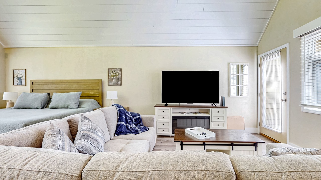Photo of Livingroom in Sapphire