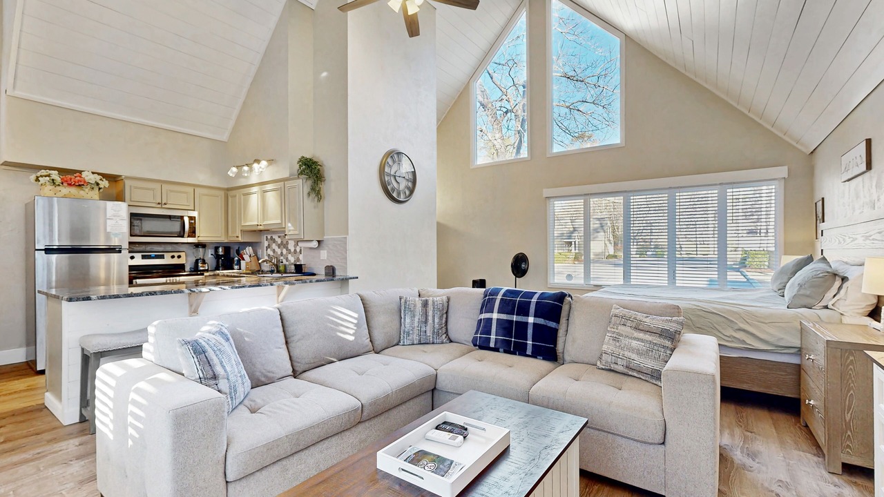 Photo of Livingroom in Sapphire