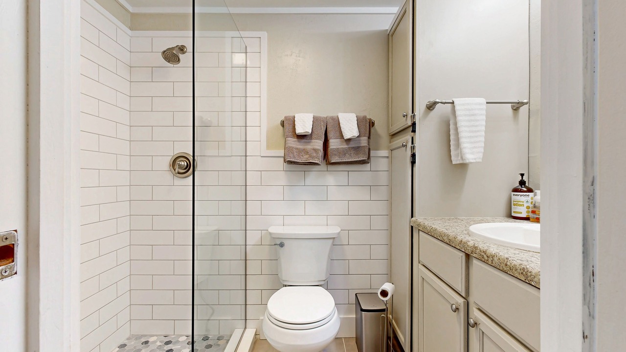 Photo of Bathroom in Sapphire