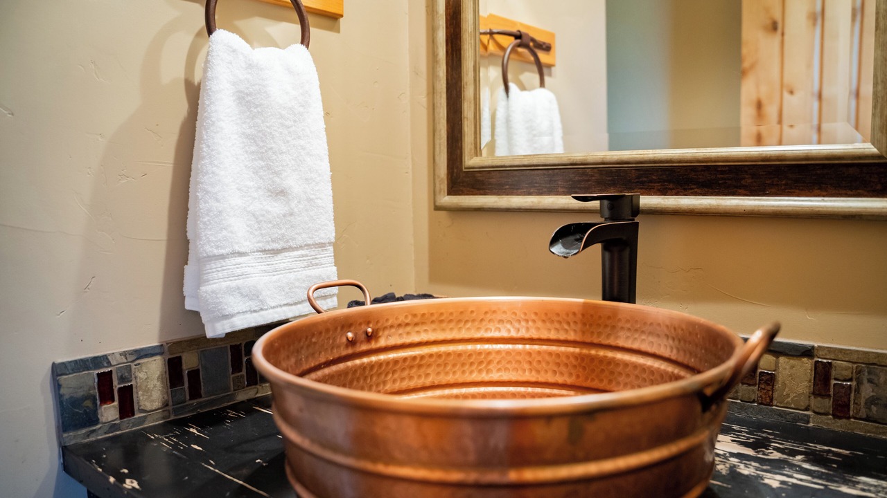 Photo of Bathroom in Powell Butte