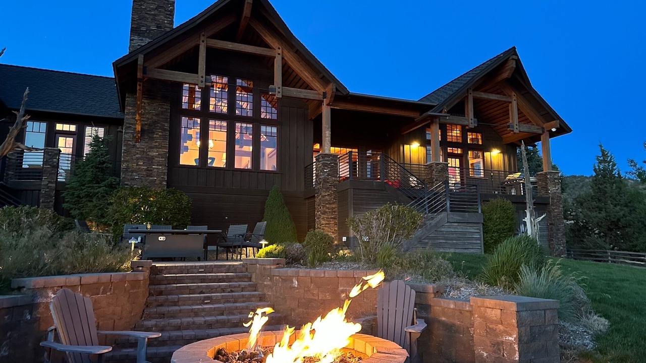 Photo of Outdoor in Powell Butte