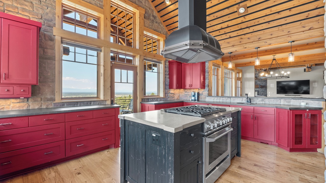 Photo of Kitchen in Powell Butte