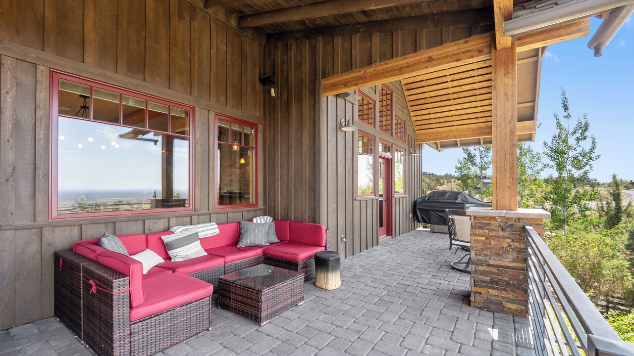 Photo of Patio Balcony in Powell Butte