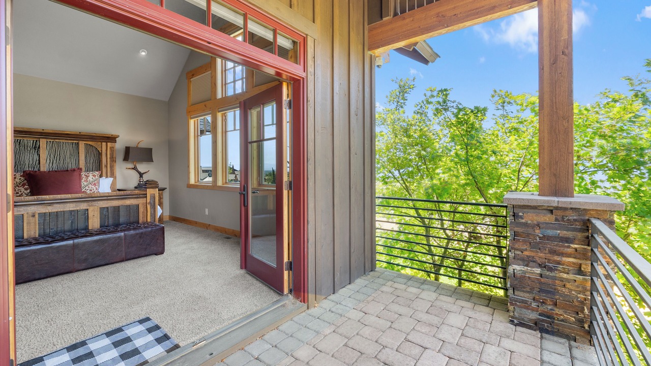 Photo of Patio Balcony in Powell Butte