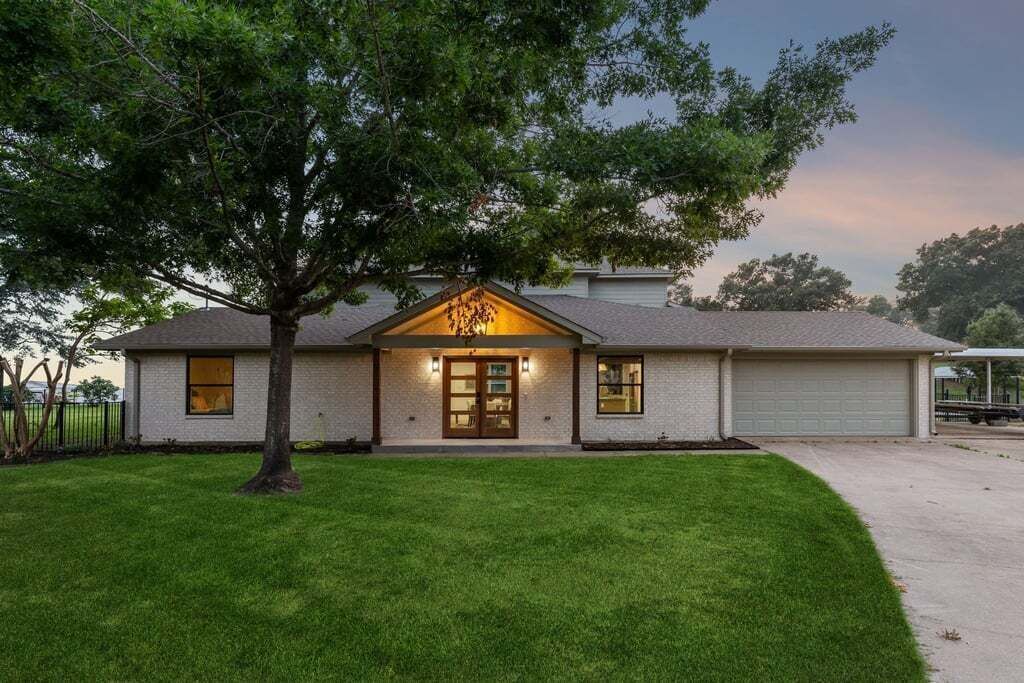 Photo of Outdoor in Enchanted Oaks