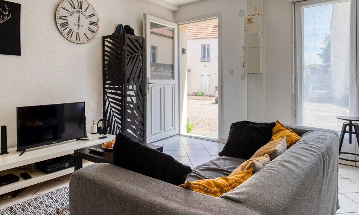 Photo of Livingroom in Etampes