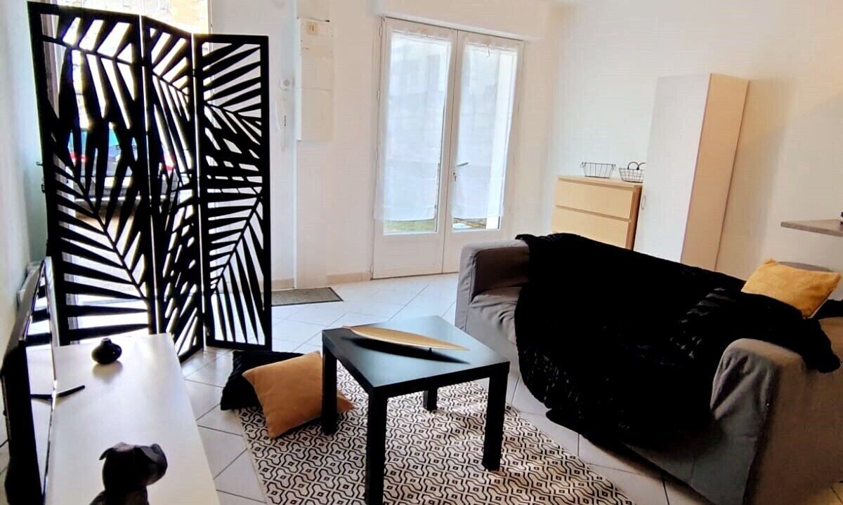 Photo of Livingroom in Etampes