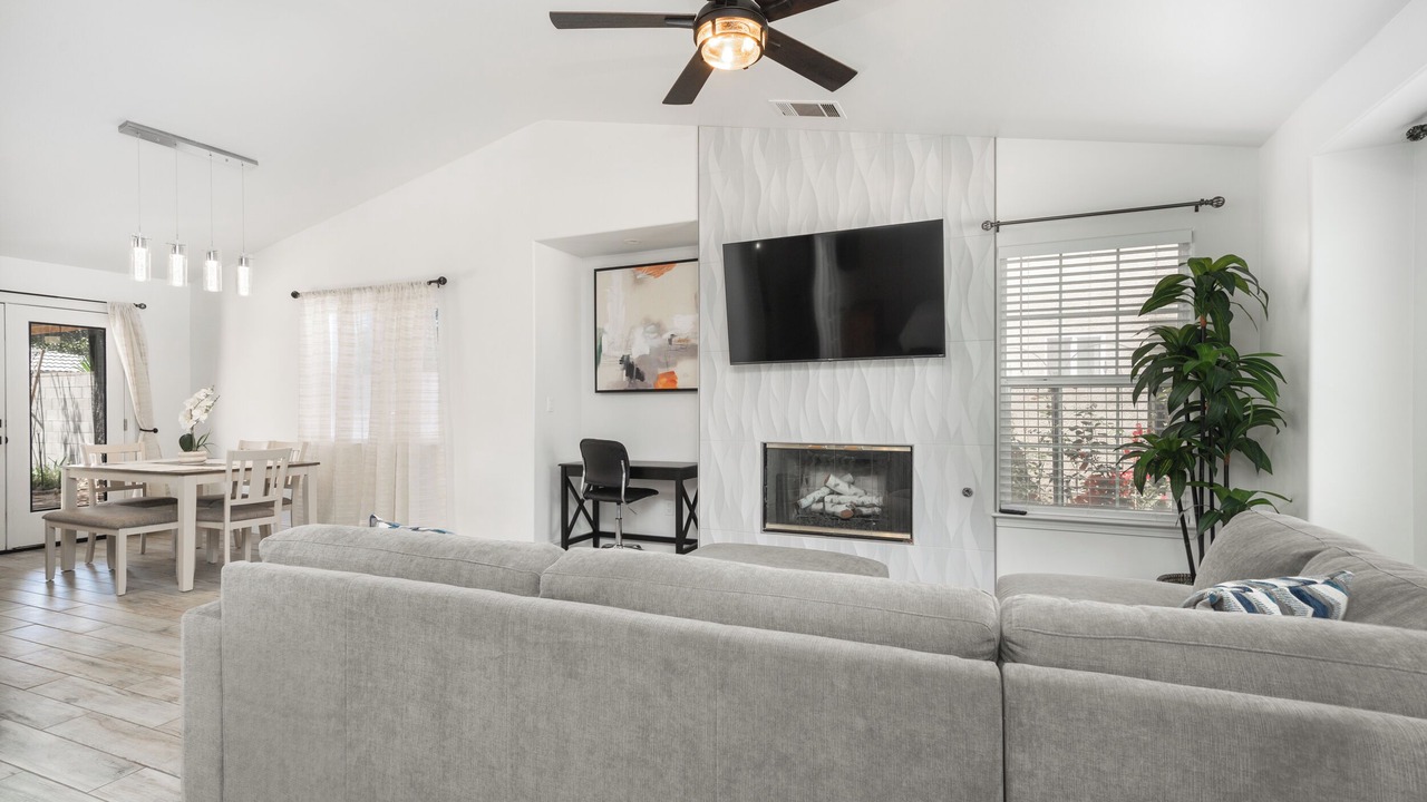 Photo of Livingroom in Pumpkin Center