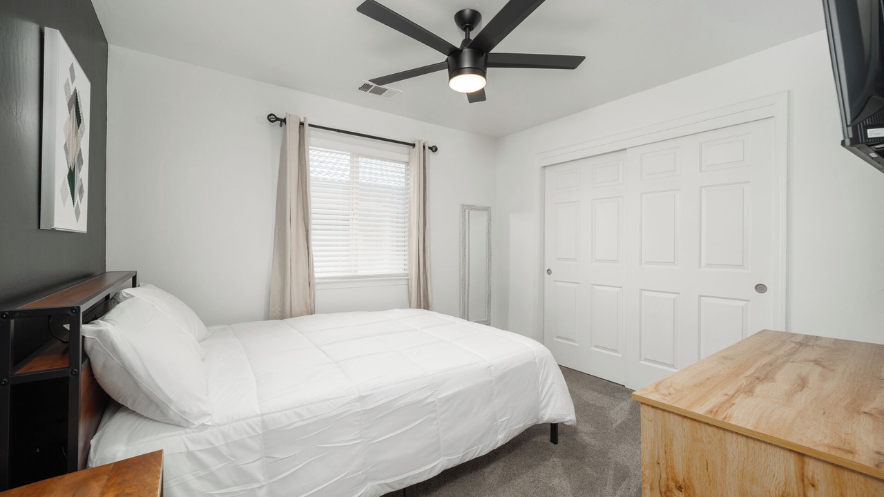 Photo of Bedroom in Pumpkin Center
