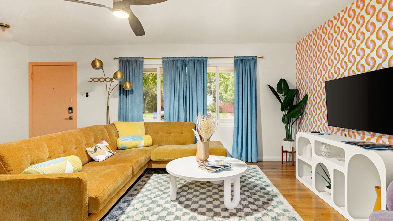 Photo of Livingroom in South Lamar