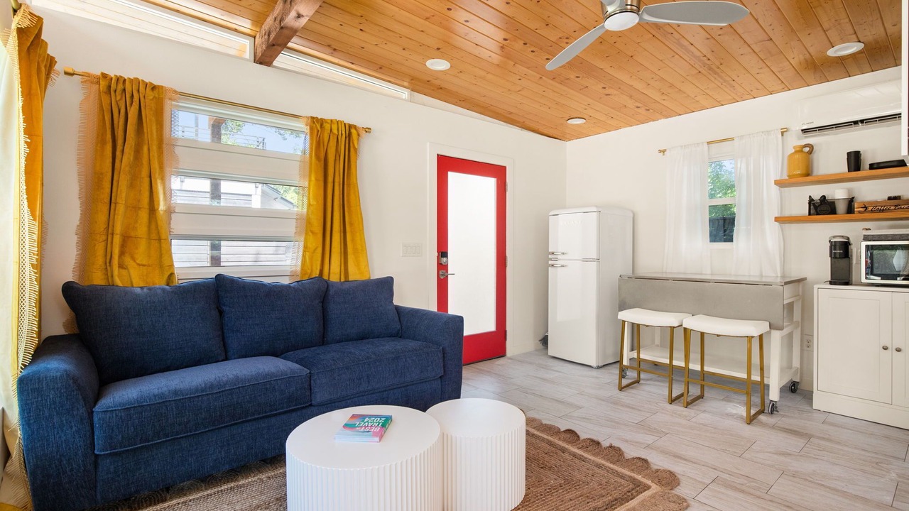 Photo of Livingroom in South Lamar