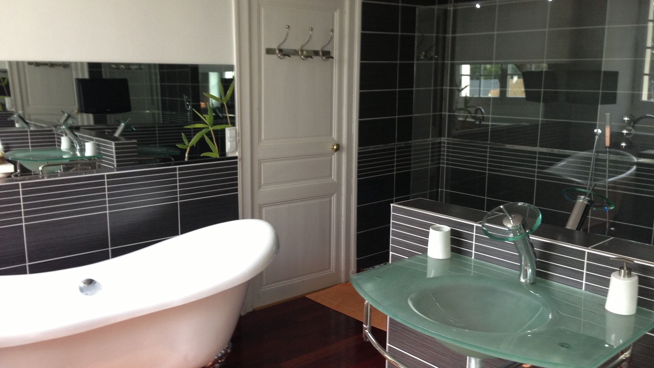 Photo of Bathroom in Saint-Pavace