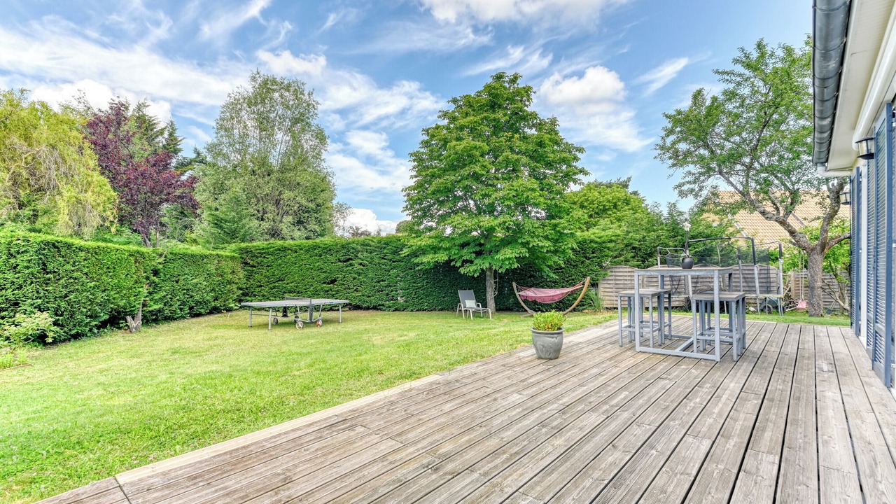 Photo of Outdoor in Lissieu