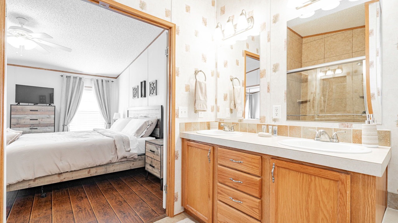 Photo of Bedroom in Pottsboro