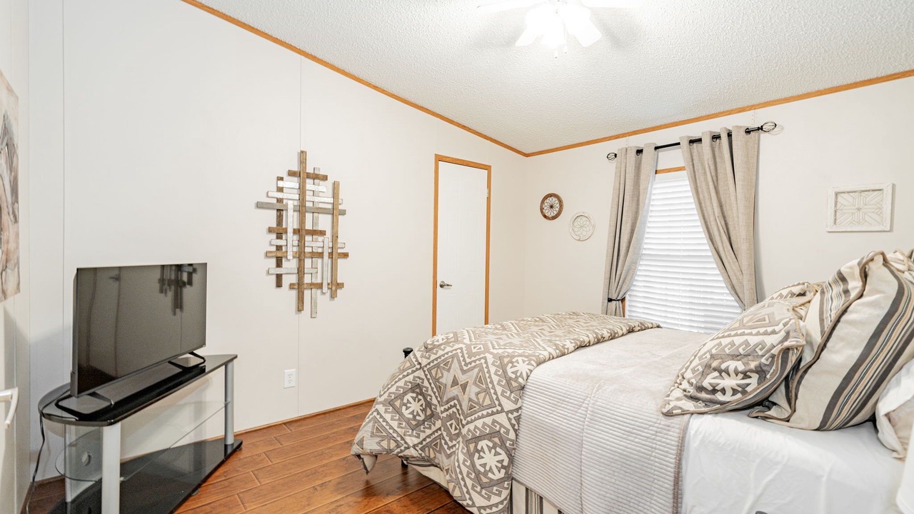 Photo of Bedroom in Pottsboro
