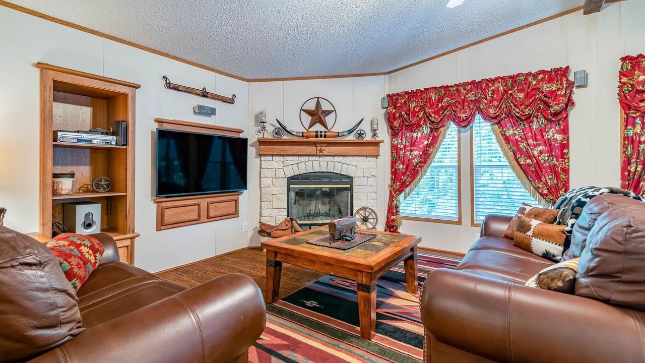 Photo of Livingroom in Pottsboro