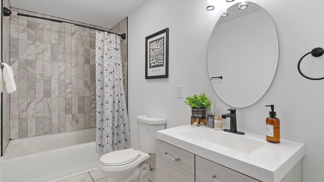 Photo of Bathroom in Clarkdale
