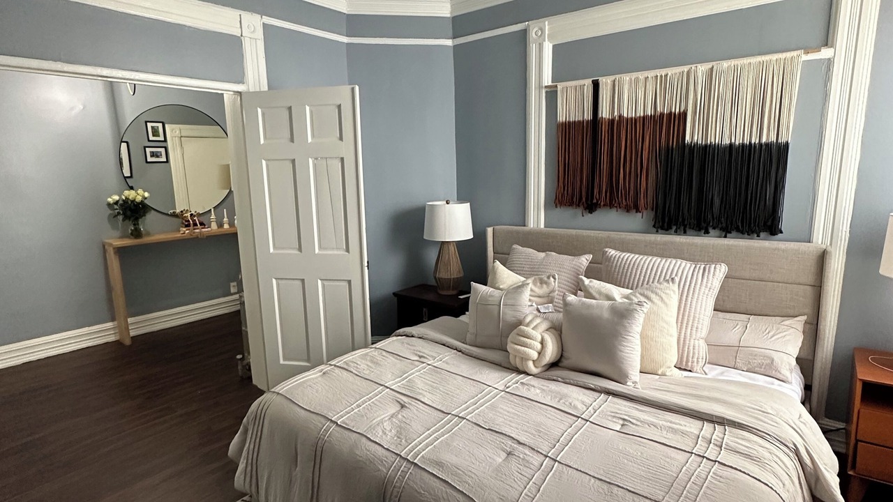 Photo of Bedroom in South Side