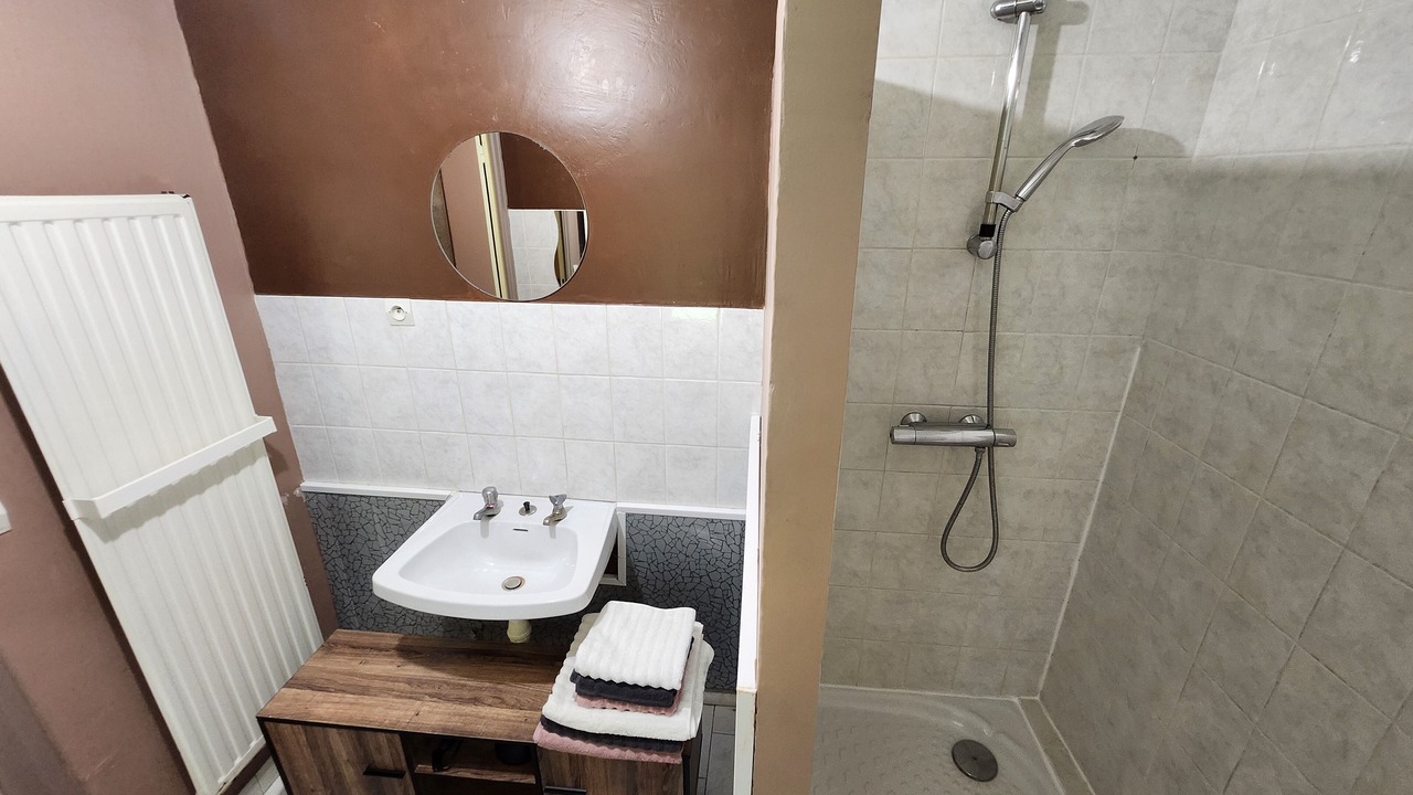 Photo of Bathroom in Le Hommet-d'Arthenay