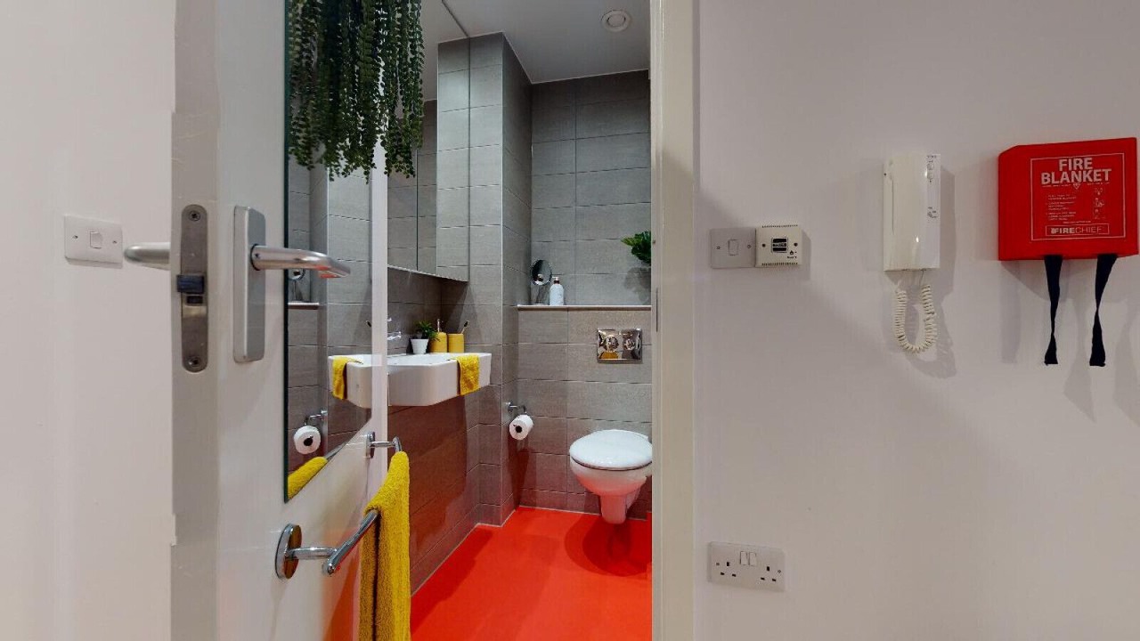 Photo of Bathroom in Runnymede