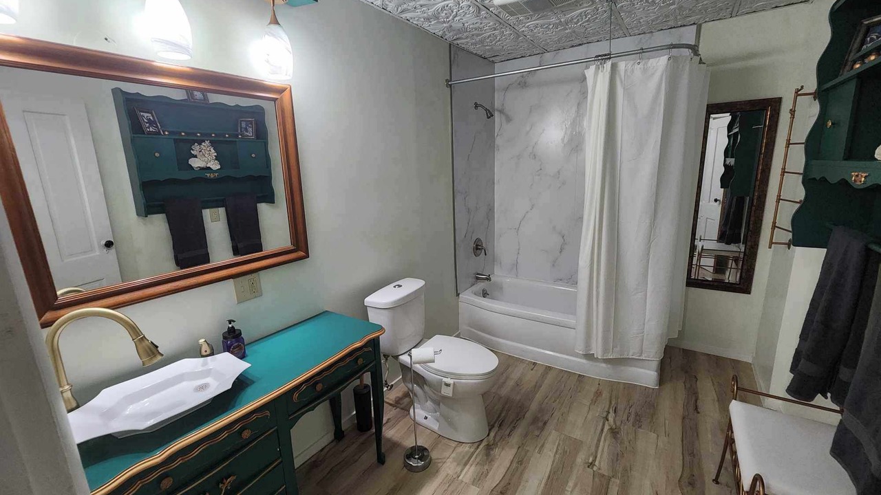 Photo of Bathroom in Savanna