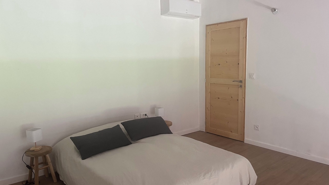 Photo of Bedroom in Piolenc