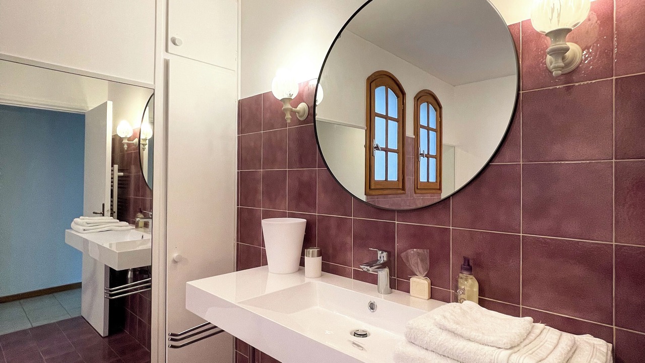 Photo of Bathroom in Lattes