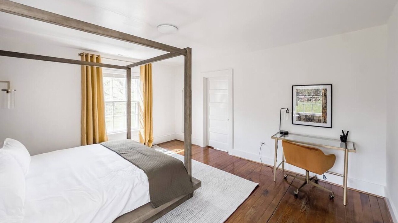 Photo of Bedroom in Batesville