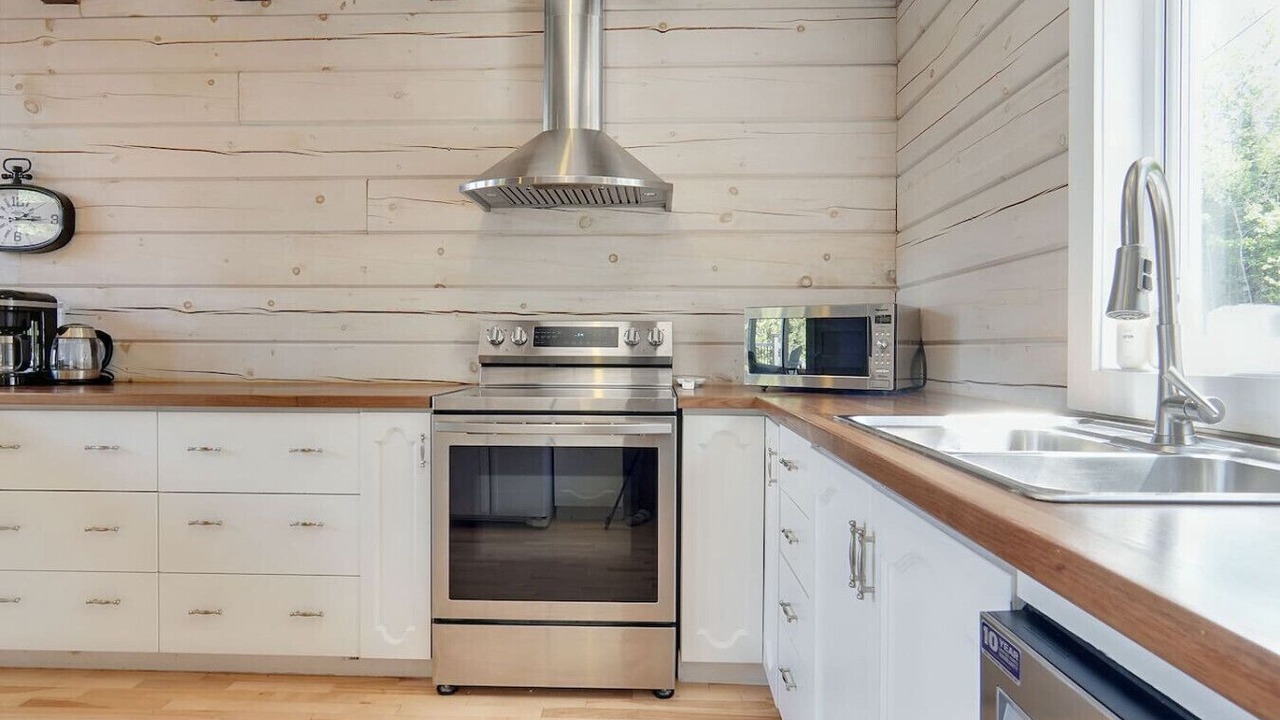 Photo of Kitchen in Pontiac