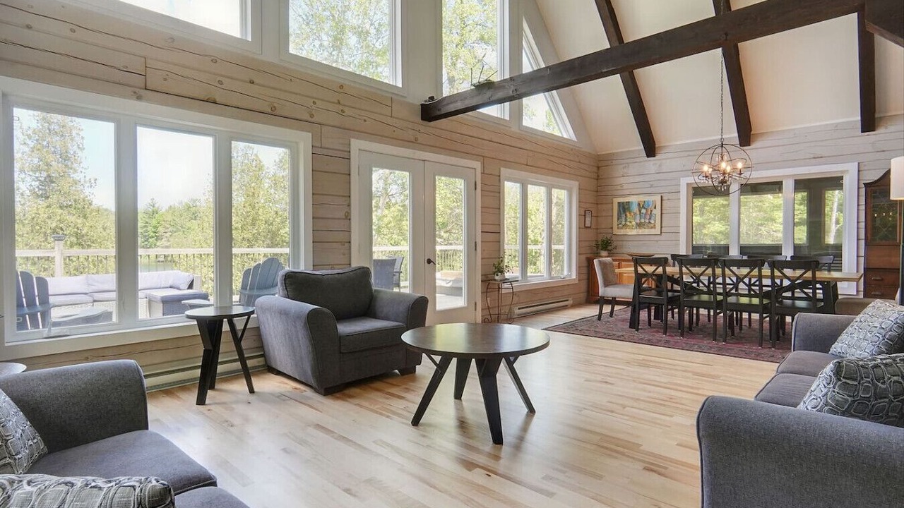 Photo of Livingroom in Pontiac