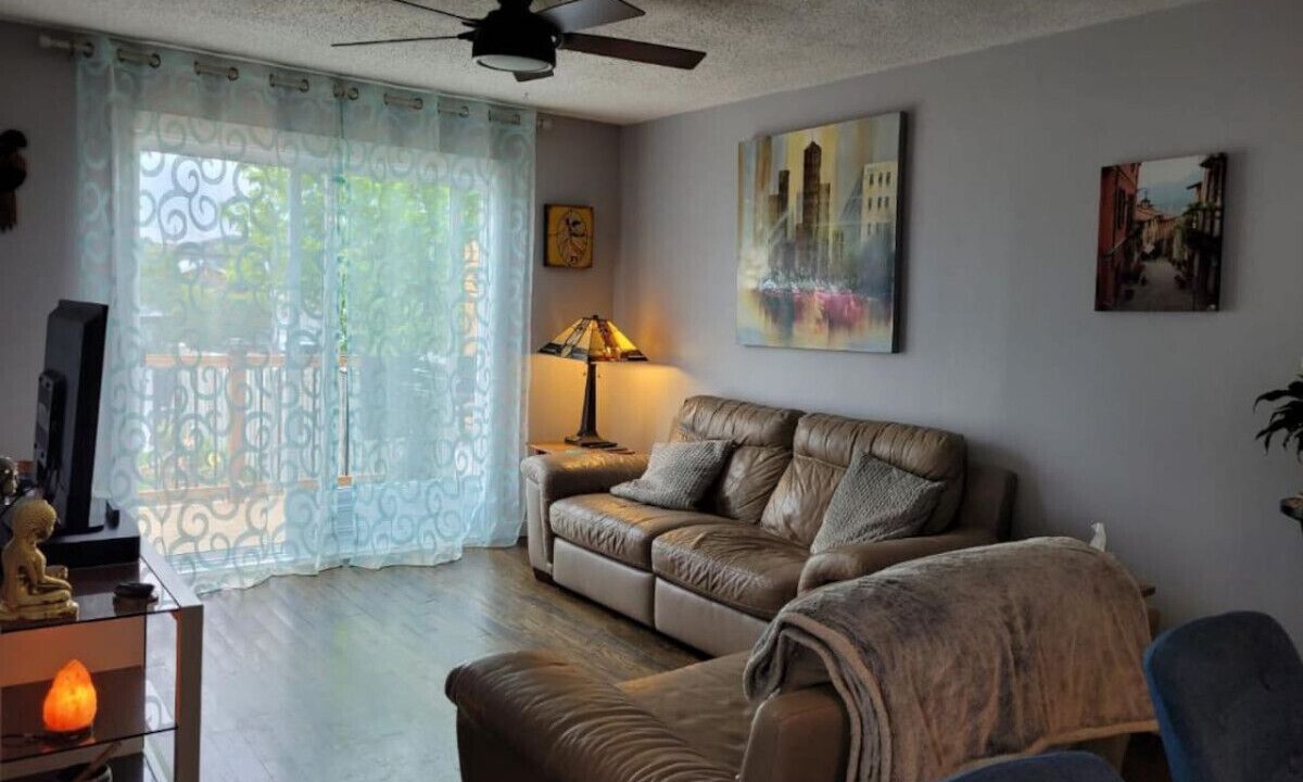 Photo of Livingroom in Downtown Gatineau