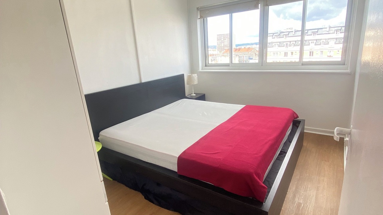 Photo of Bedroom in Vanves