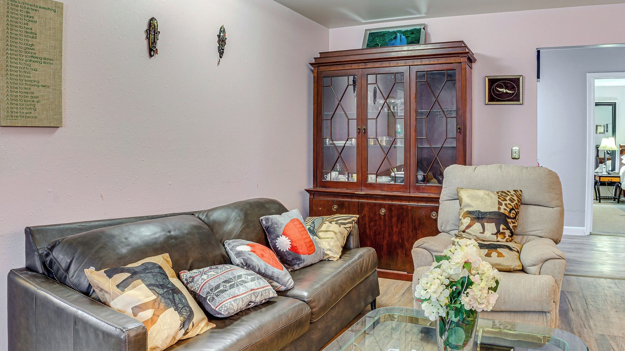 Photo of Livingroom in Central Oklahoma City